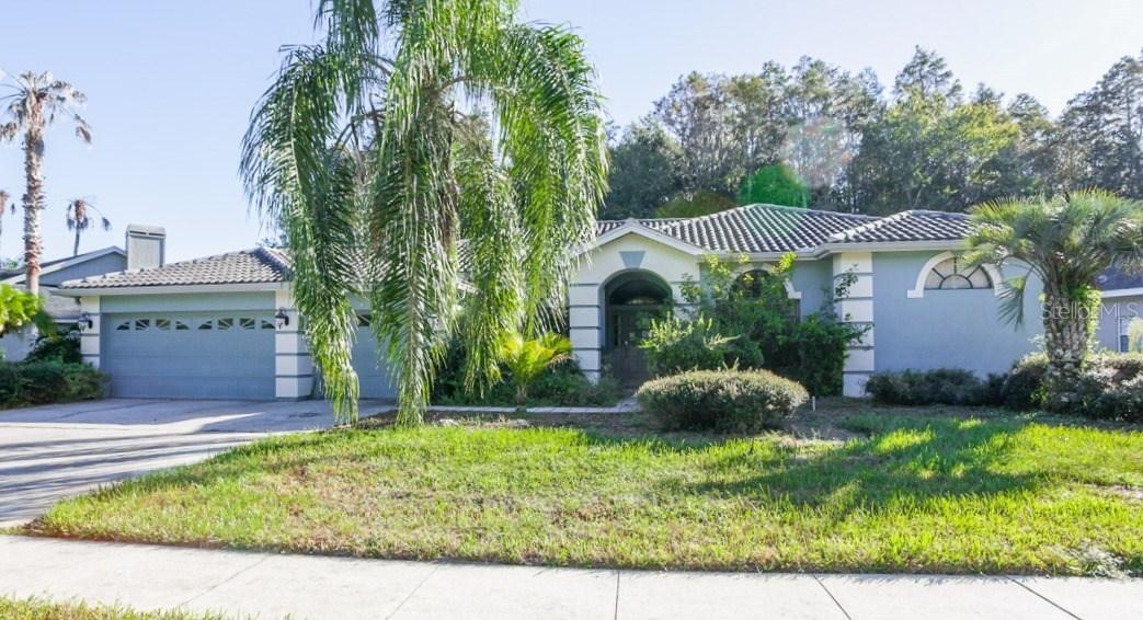 889 Centerwood Dr., Tarpon Springs, FL 34688