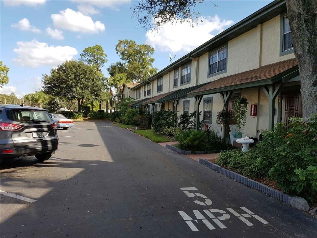 5674 Royal Pine Blvd. #180, Orlando, FL 32807