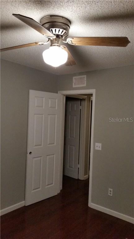 530 E Rosewood Ln., Tavares, FL 32778