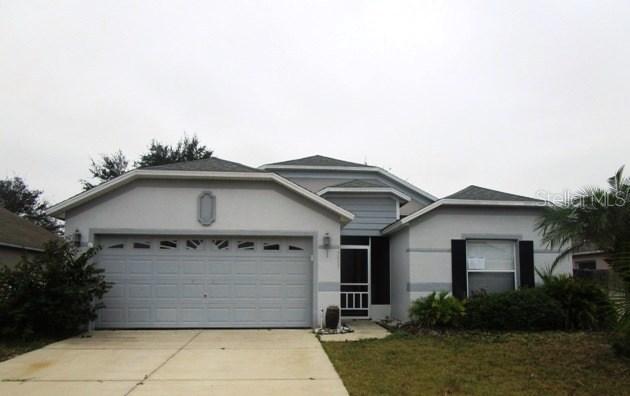 4048 Waltham Forest Dr., Tavares, FL 32778