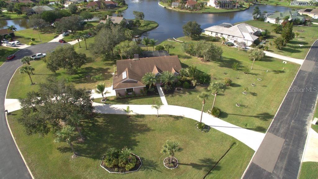 6187 9th Avenue Cir., Bradenton, FL 34212