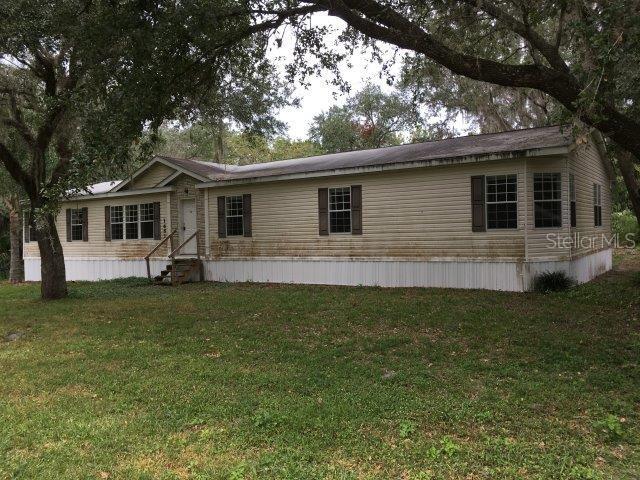 1661 Clekk Cir., Geneva, FL 32732