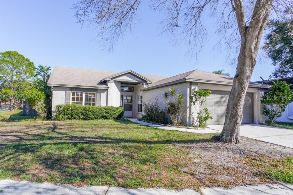 1523 Attleboro Ln., Brandon, FL 33511