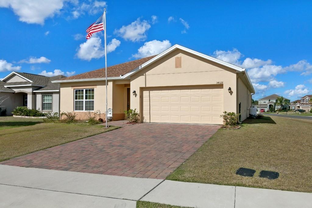 34028 Alameda Dr., Sorrento, FL 32776