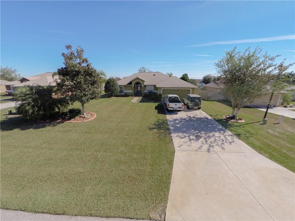 2210 Lake Pointe Cir., Leesburg, FL 34748