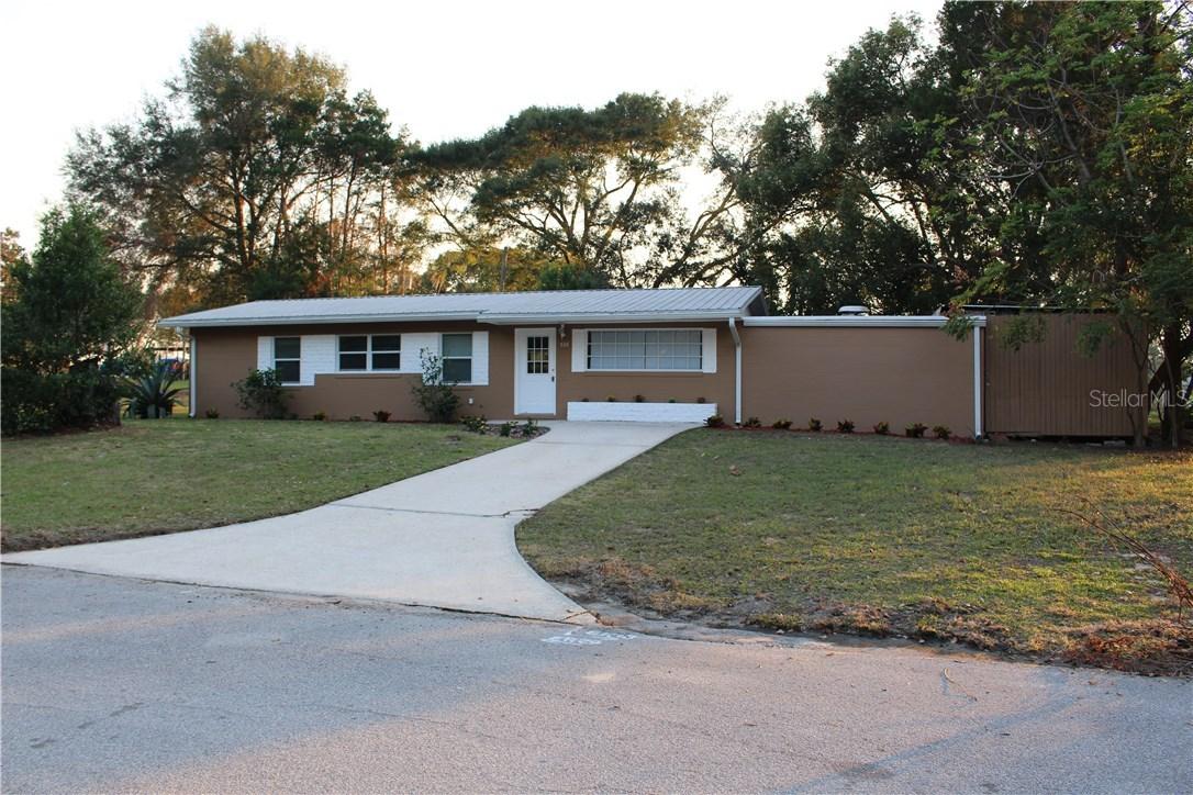 536 E Swanson St., Groveland, FL 34736