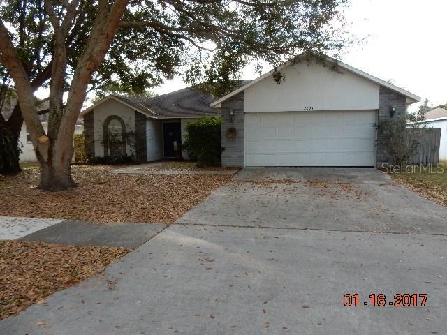 2204 Towering Oaks Cir., Seffner, FL 33584