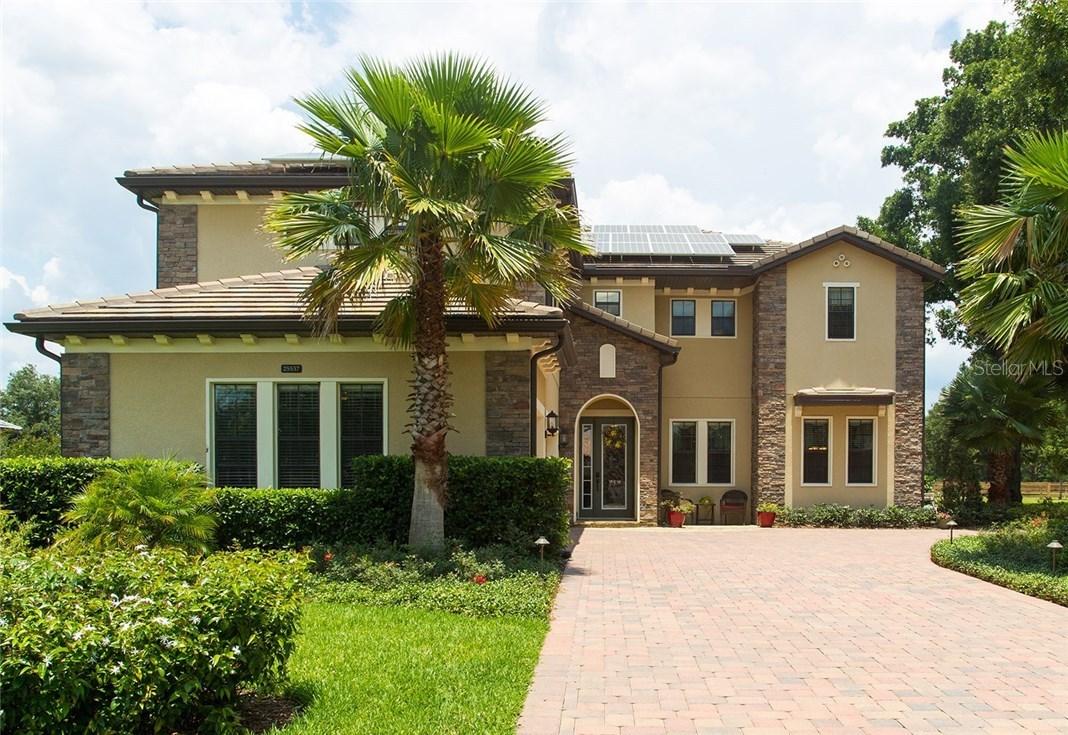 25537 High Hampton Cir., Sorrento, FL 32776