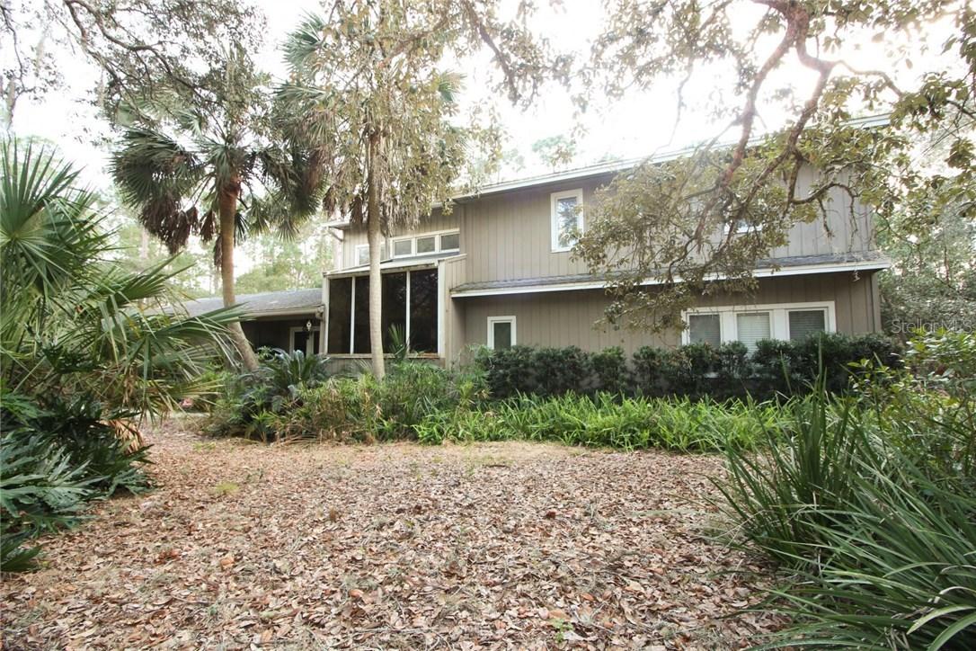 1213 Sioux Ct., Geneva, FL 32732