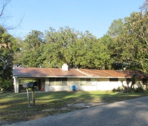 26035 Sackamaxon Dr., Sorrento, FL 32776