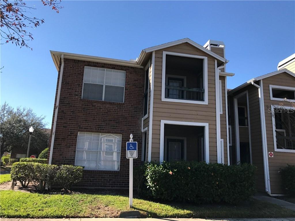 4401 Thornbriar Ln. #208, Orlando, FL 32822