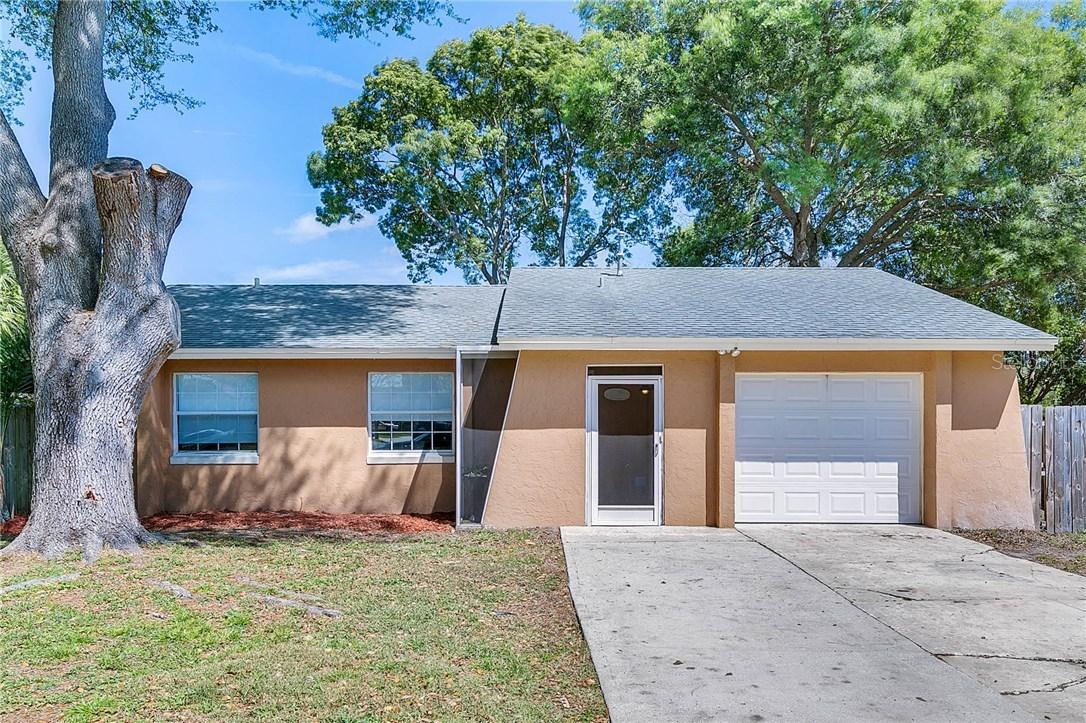 21 Elkwood Ct., Winter Springs, FL 32708