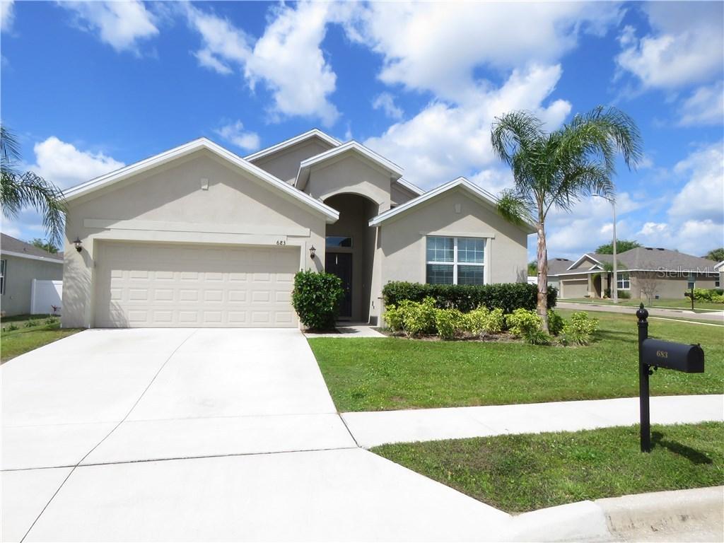 683 Highland Meadows Ave., Davenport, FL 33837