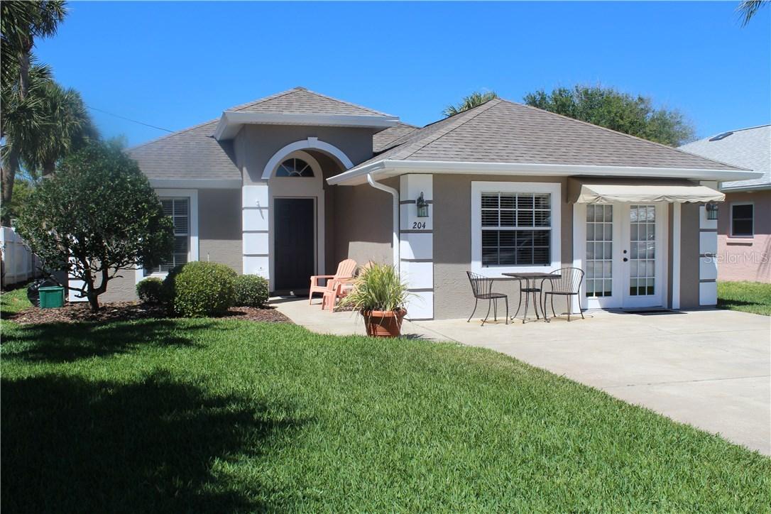 204 Normandy Ave., New Smyrna Beach, FL 32169