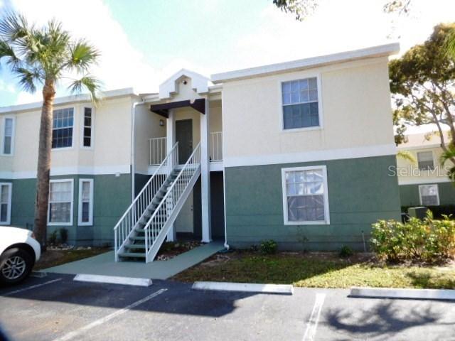 1322 Wildwood Lakes Blvd. #13-6, Naples, FL 34104