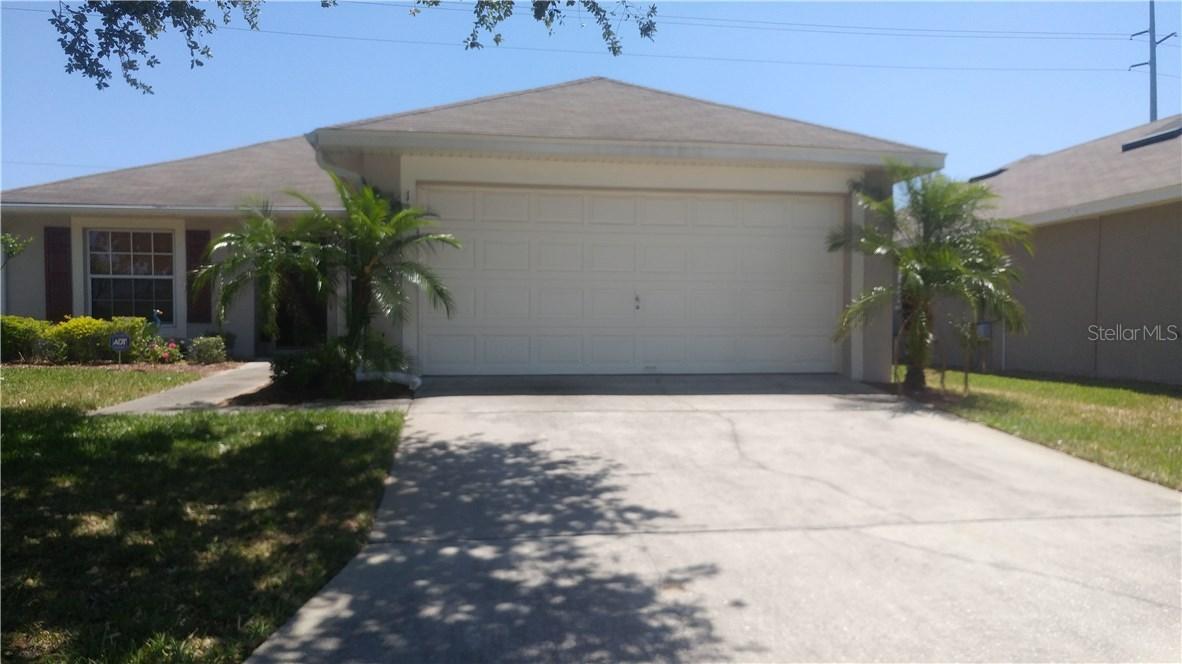 130 Birchwood Dr., Davenport, FL 33897