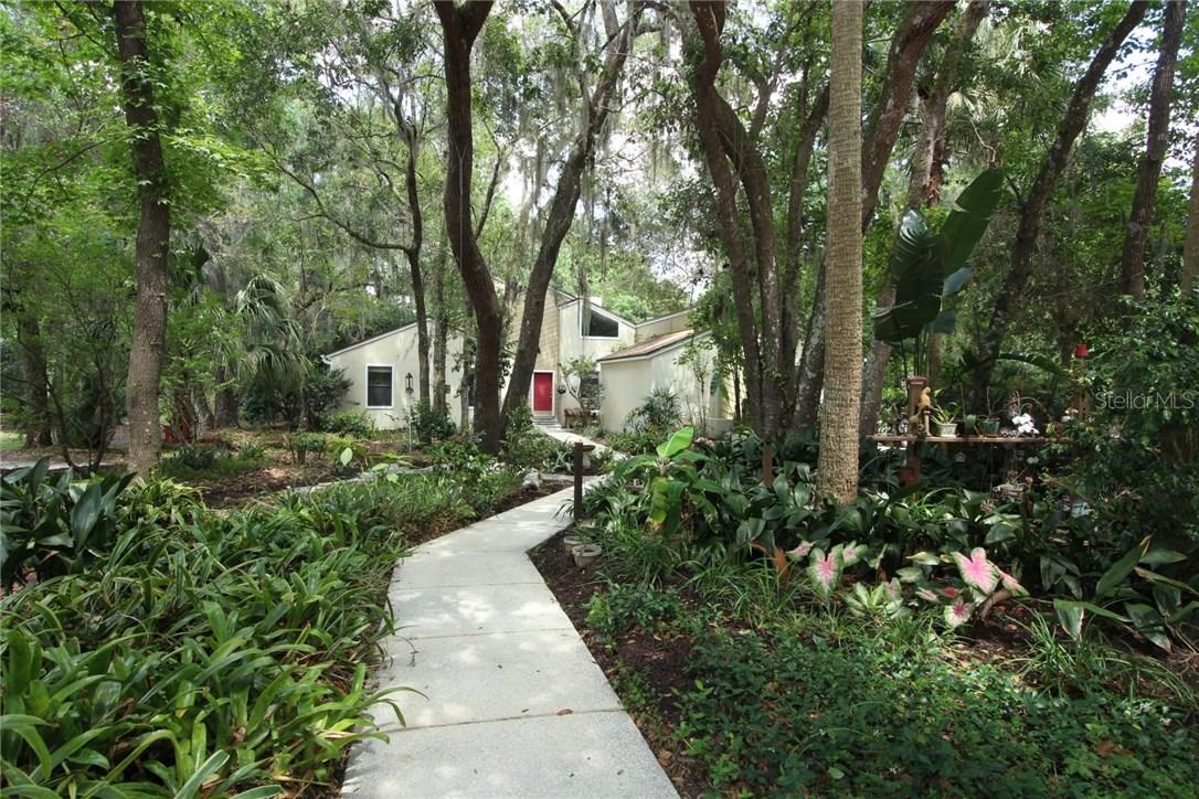 2560 Westminster Ter., Oviedo, FL 32765