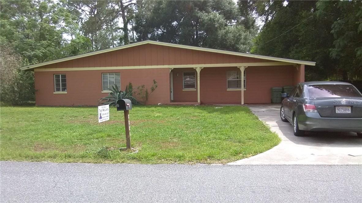 2009 Helms Ave., Leesburg, FL 34748