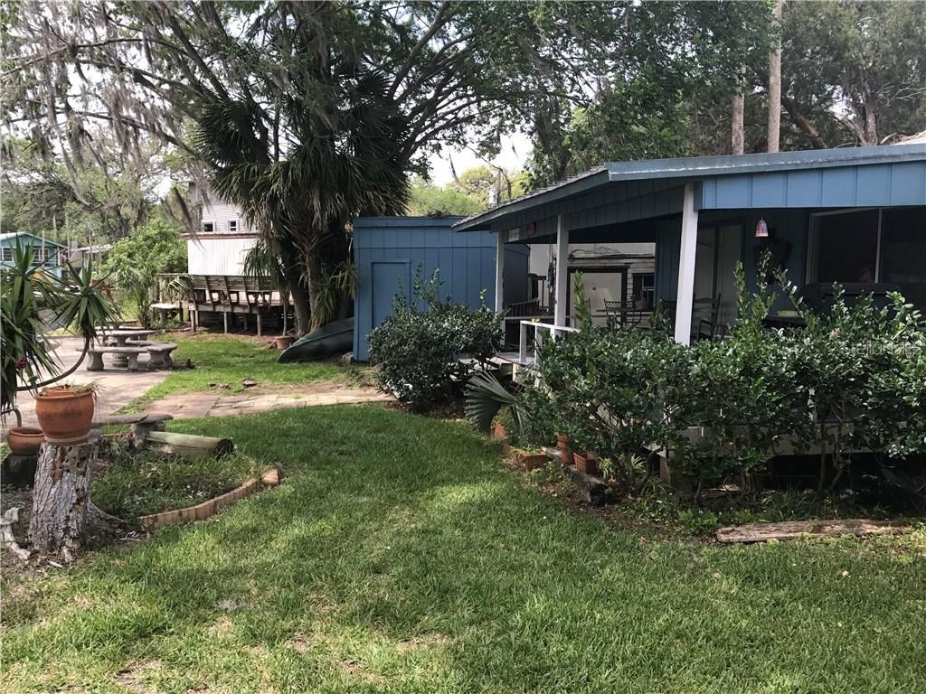 5284 Tuna Ln., Weeki Wachee, FL 34607
