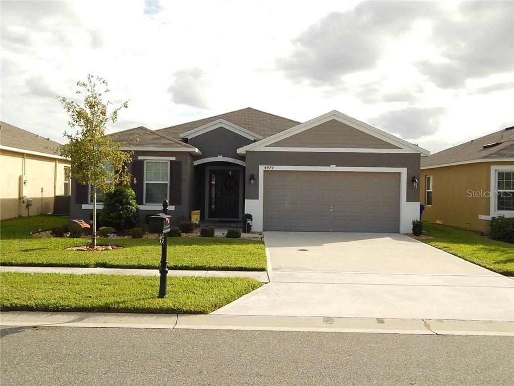 4979 Grassy Knoll Dr., Tavares, FL 32778