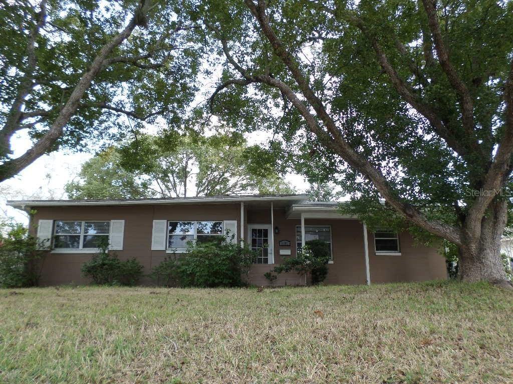5301 Chenault Ave., Orlando, FL 32839