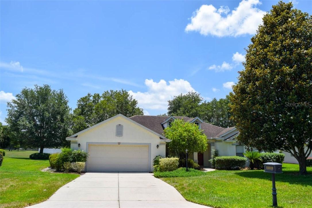 23510 Oak Prairie Cir., Sorrento, FL 32776
