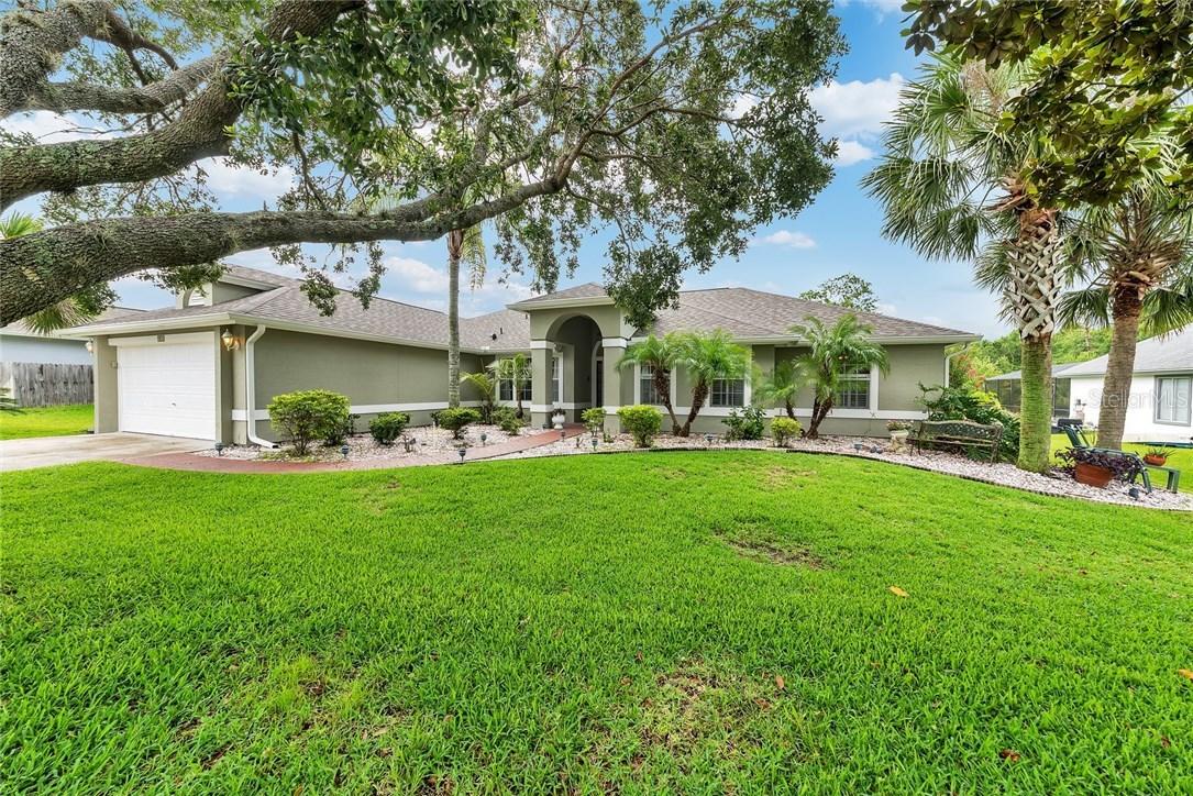 902 Lagoon Dr., Oviedo, FL 32765