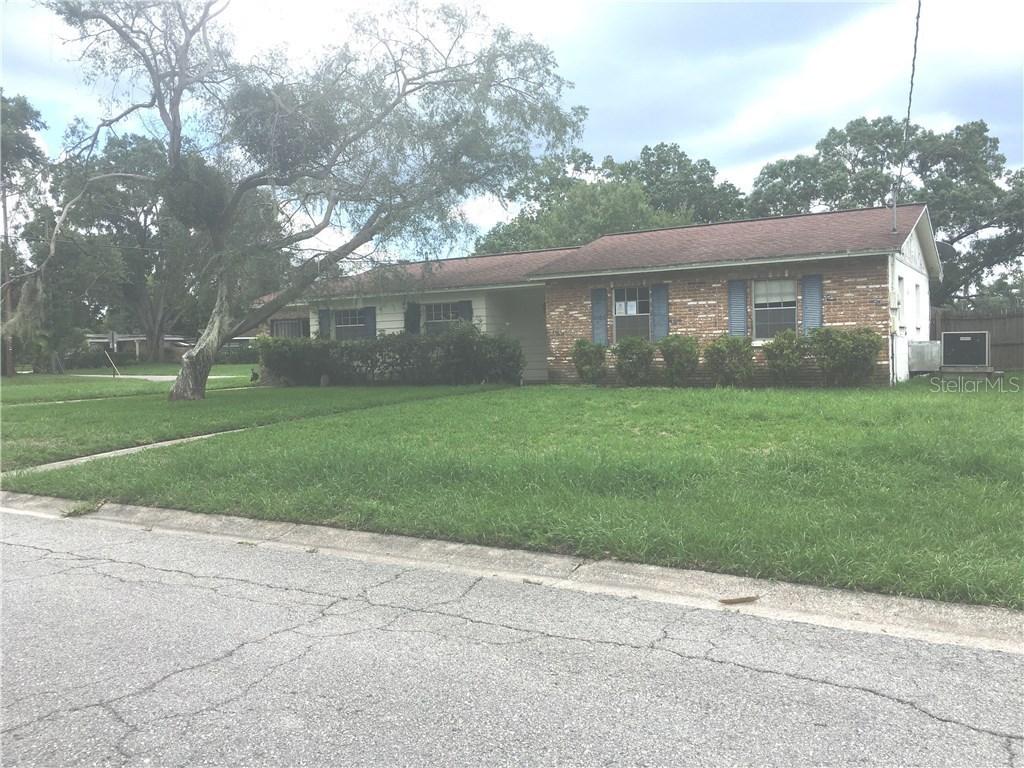 915 Hillside Tr., Brandon, FL 33511