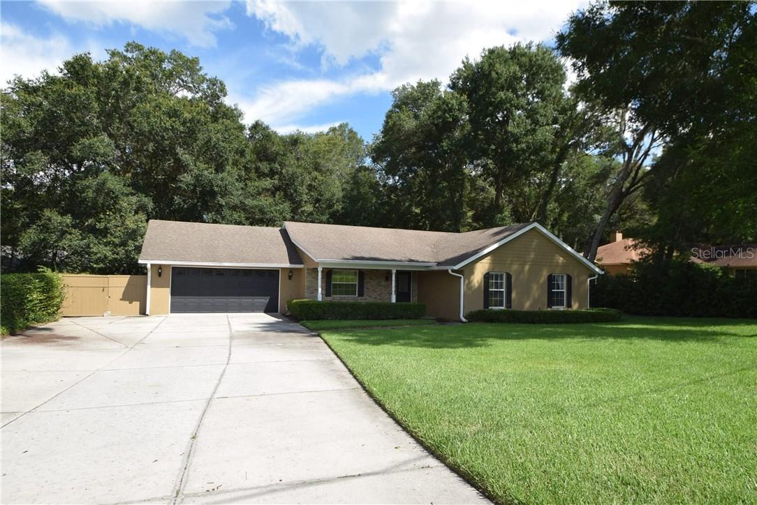 30544 Prestwick Ave., Sorrento, FL 32776