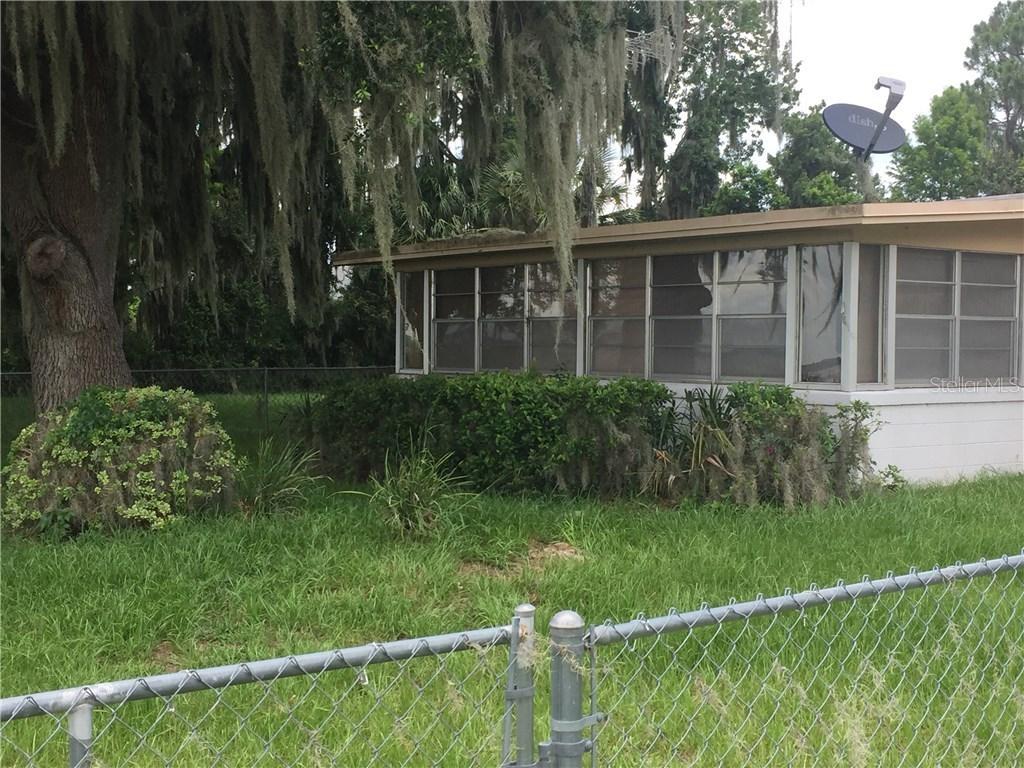 11082 Lane Park Rd., Tavares, FL 32778