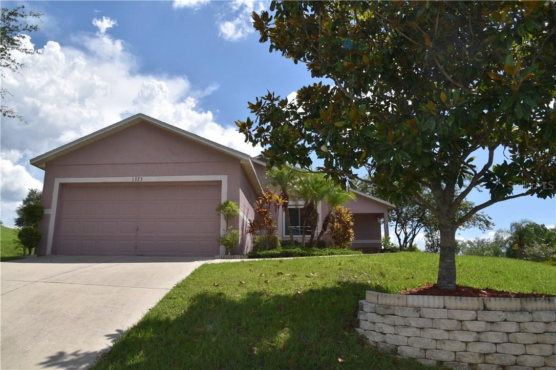 1323 Hillview Dr., Clermont, FL 34711
