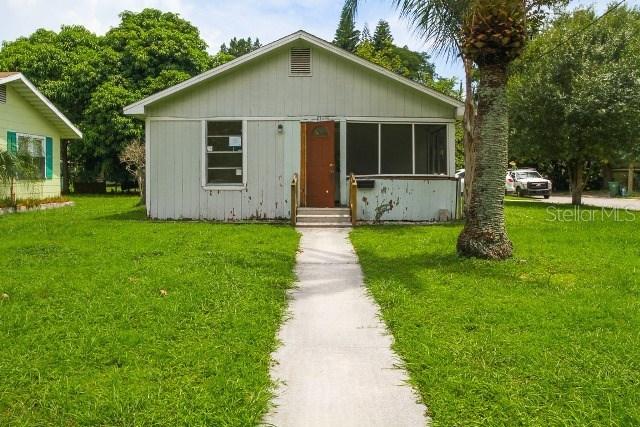 1115 23rd Ave., Bradenton, FL 34205