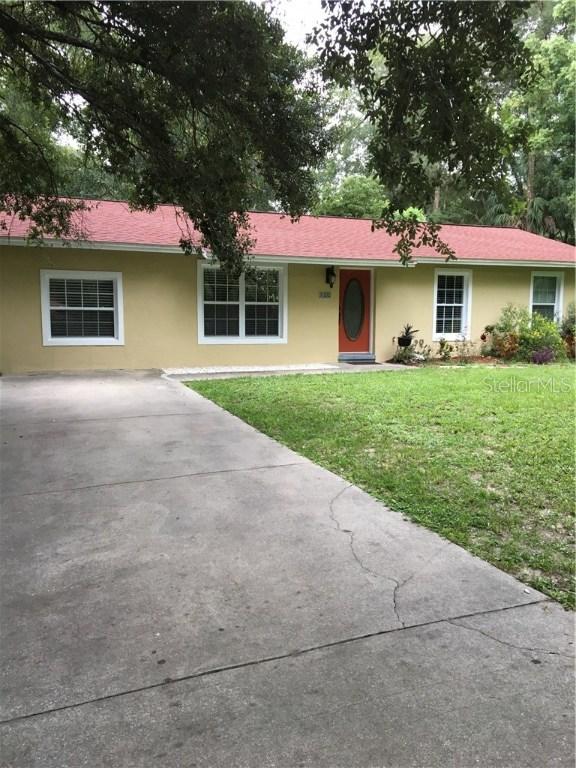 31320 Lawrence St., Sorrento, FL 32776