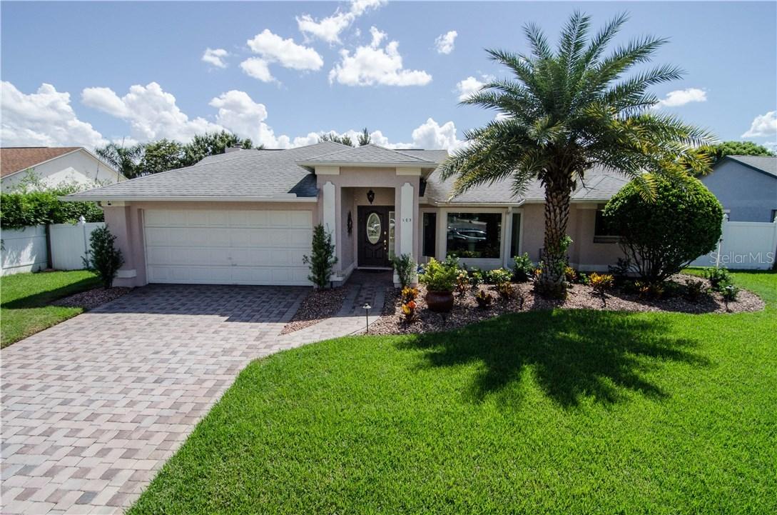 569 Lagoon Dr., Oviedo, FL 32765