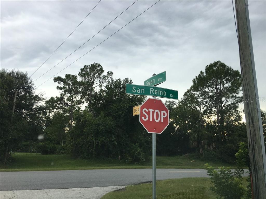 731 Swan Way, Kissimmee, FL 34758