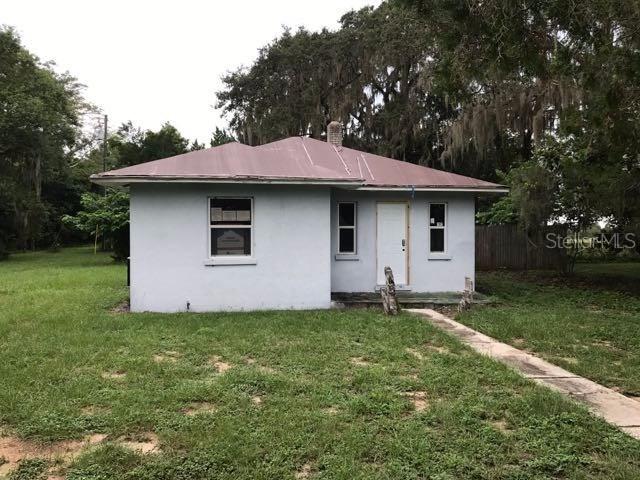 107 6th Ave., Howey In The Hills, FL 34737