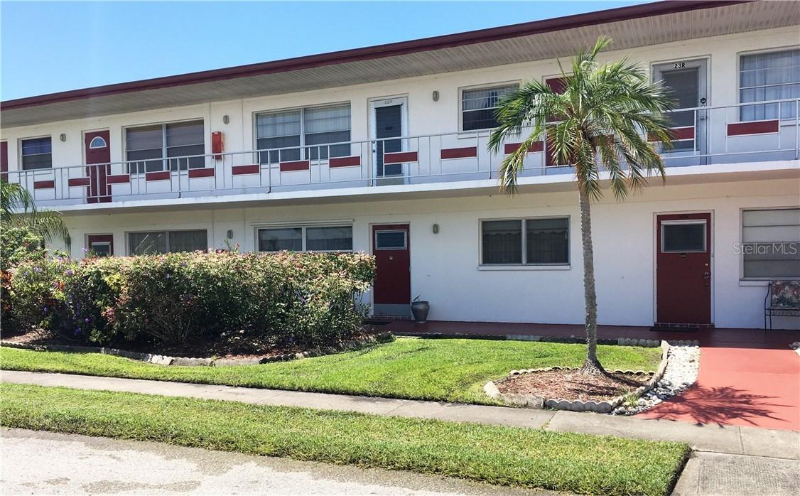 1950 58th Ave. #9, St Petersburg, FL 33714