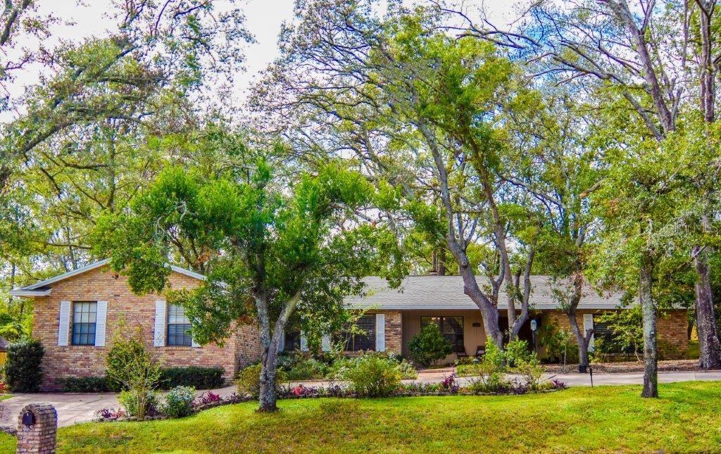 468 Raymond Ave., Longwood, FL 32750