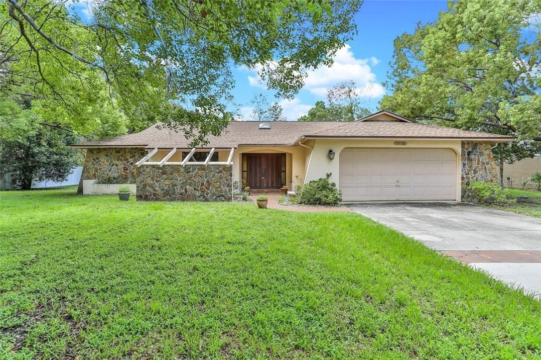 7936 Floral Dr., Weeki Wachee, FL 34607