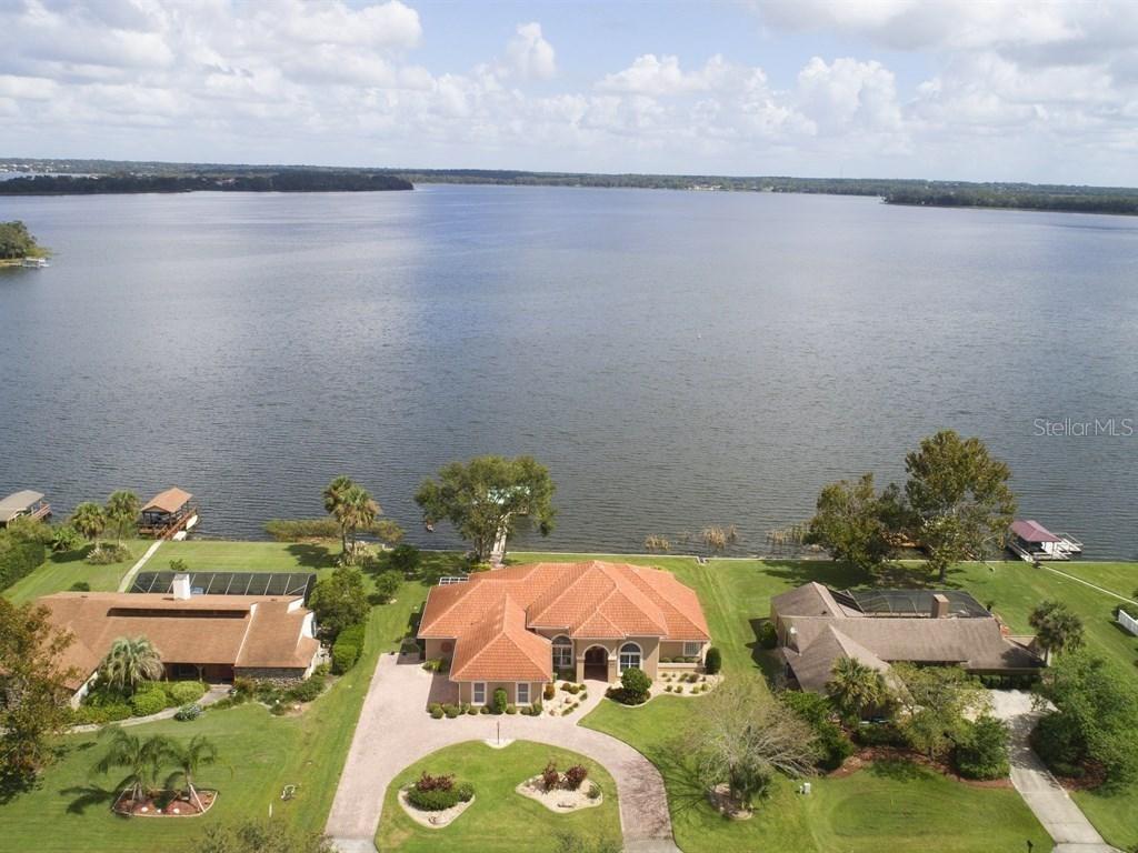 29048 Beauclaire Dr., Tavares, FL 32778