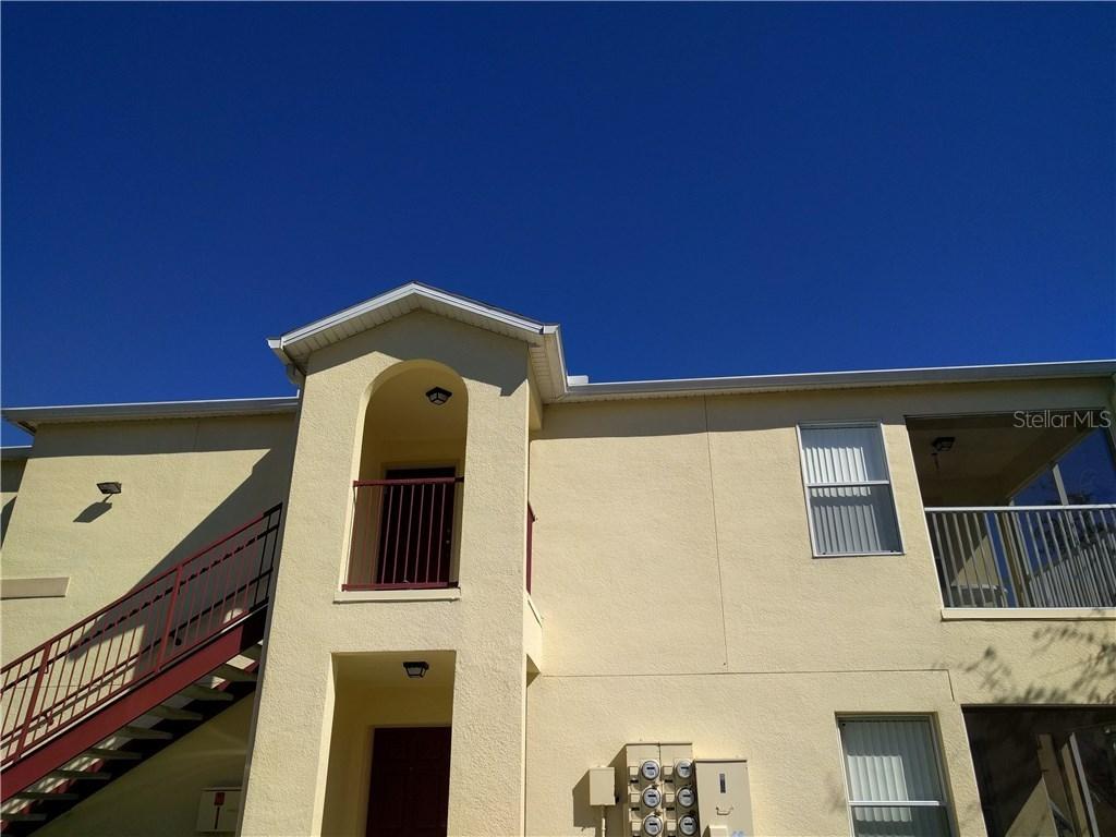 2874 Club Cortile Cir. #B, Kissimmee, FL 34746