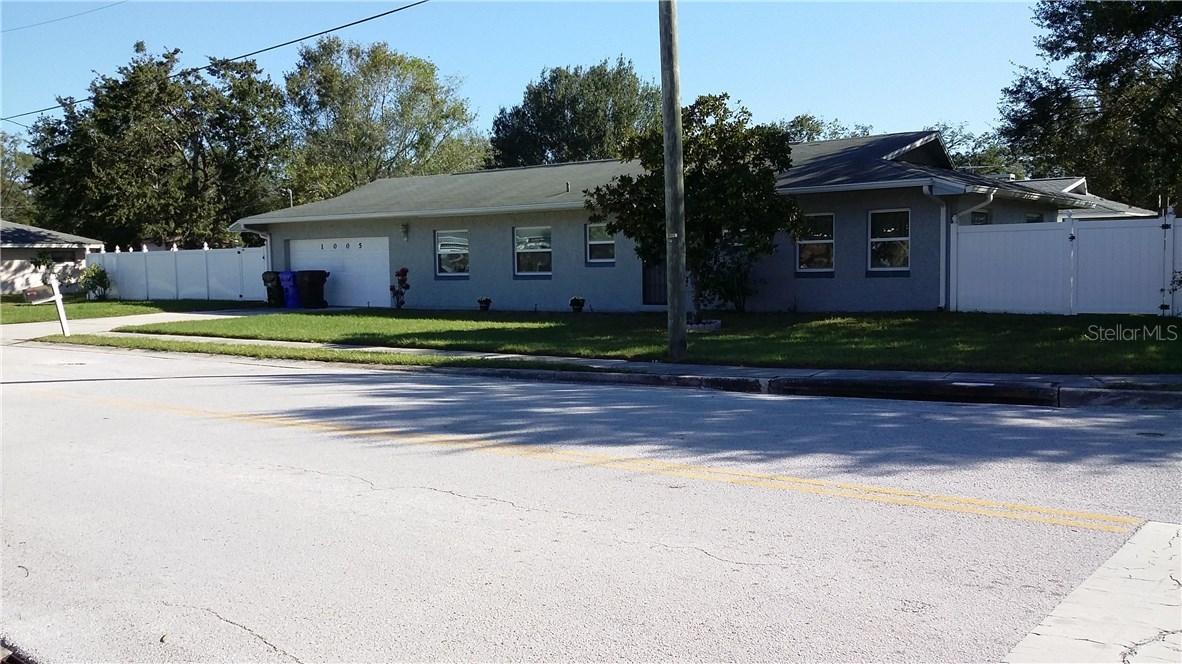 1005 N Palm Ave., Kissimmee, FL 34741