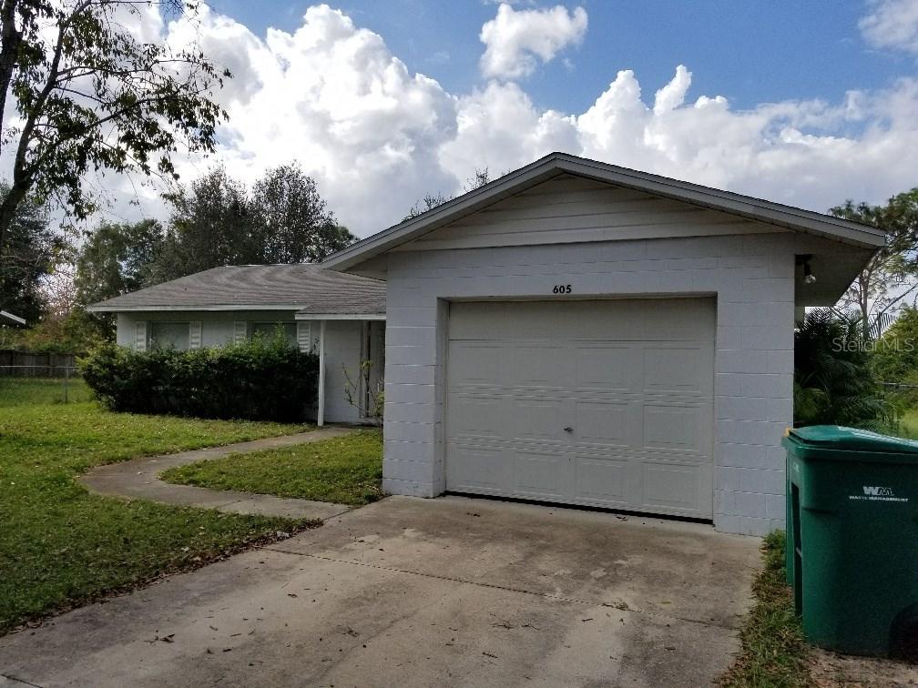 605 Dorothy Cir., Eustis, FL 32726