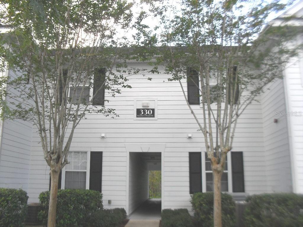 330 Southern Pecan Cir. #106, Winter Garden, FL 34787