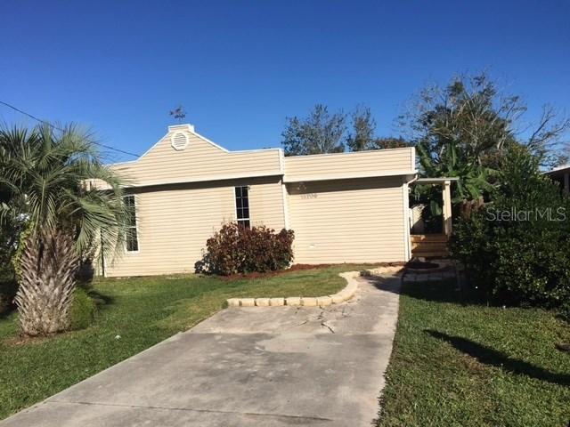 13709 Woodland Dr., Astatula, FL 34705