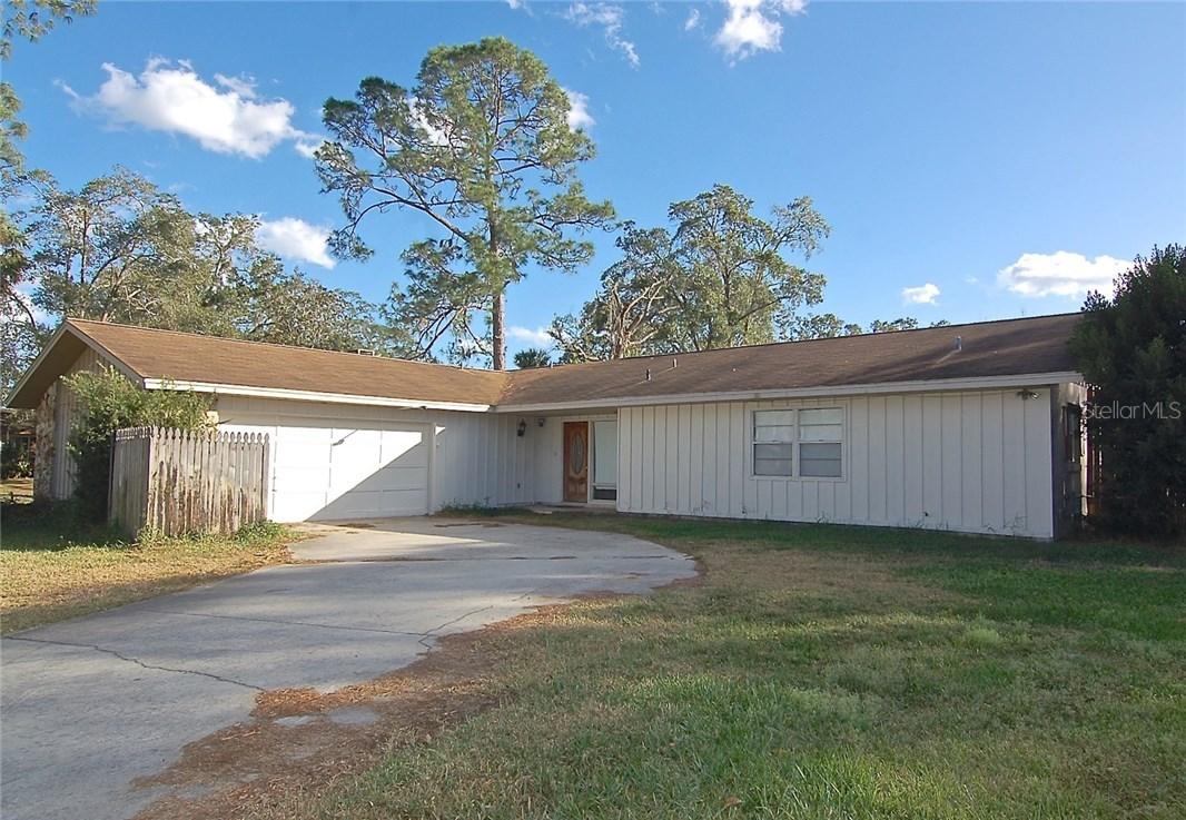 300 Larkwood Dr., Sanford, FL 32771