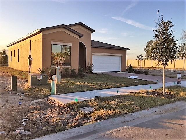 9104 Chandler Dr., Groveland, FL 34736