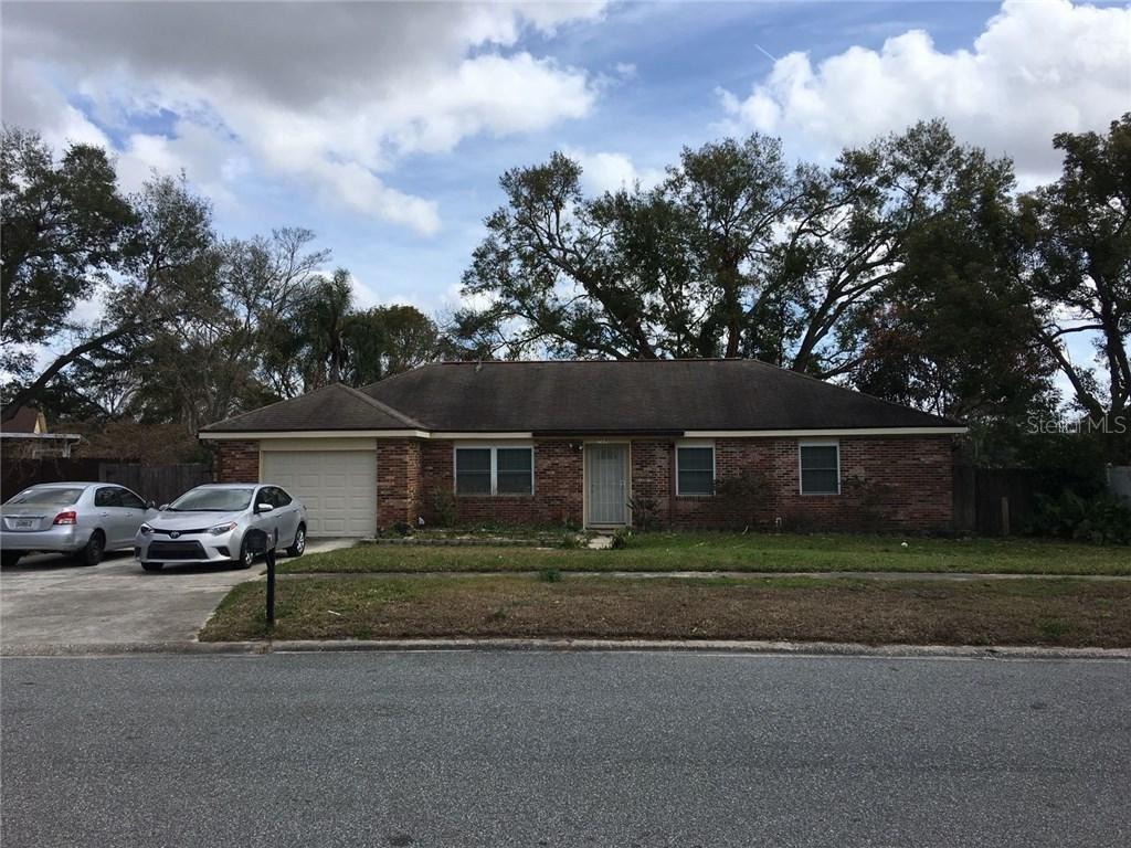 7330 Lake Floy Cir., Orlando, FL 32819