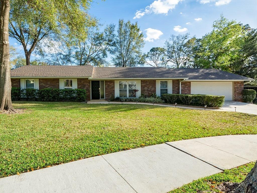 4 Wooden Shoe Ln., Longwood, FL 32750