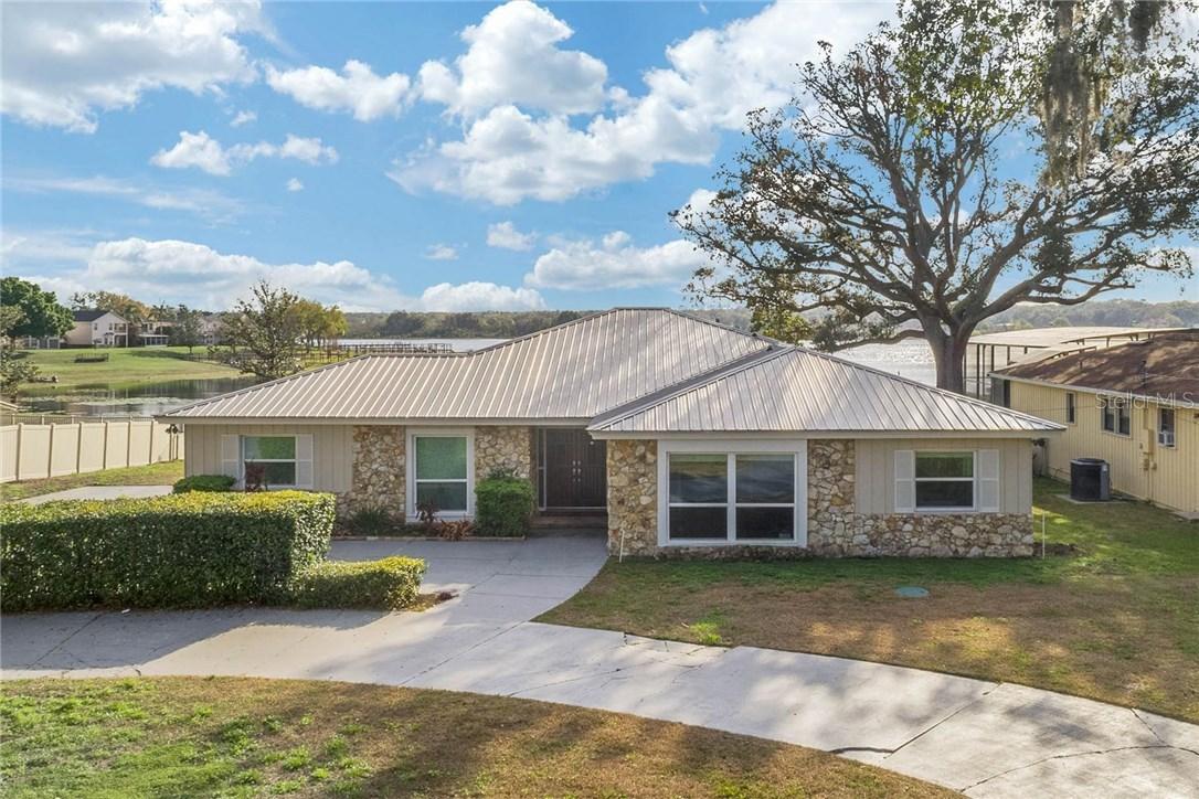 742 Lake Hiawassee Dr., Orlando, FL 32835